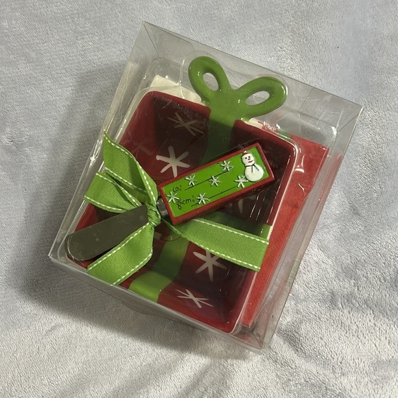 Real Home “Let Us Entertain You!” Gift Set NWOT - Picture 1 of 6